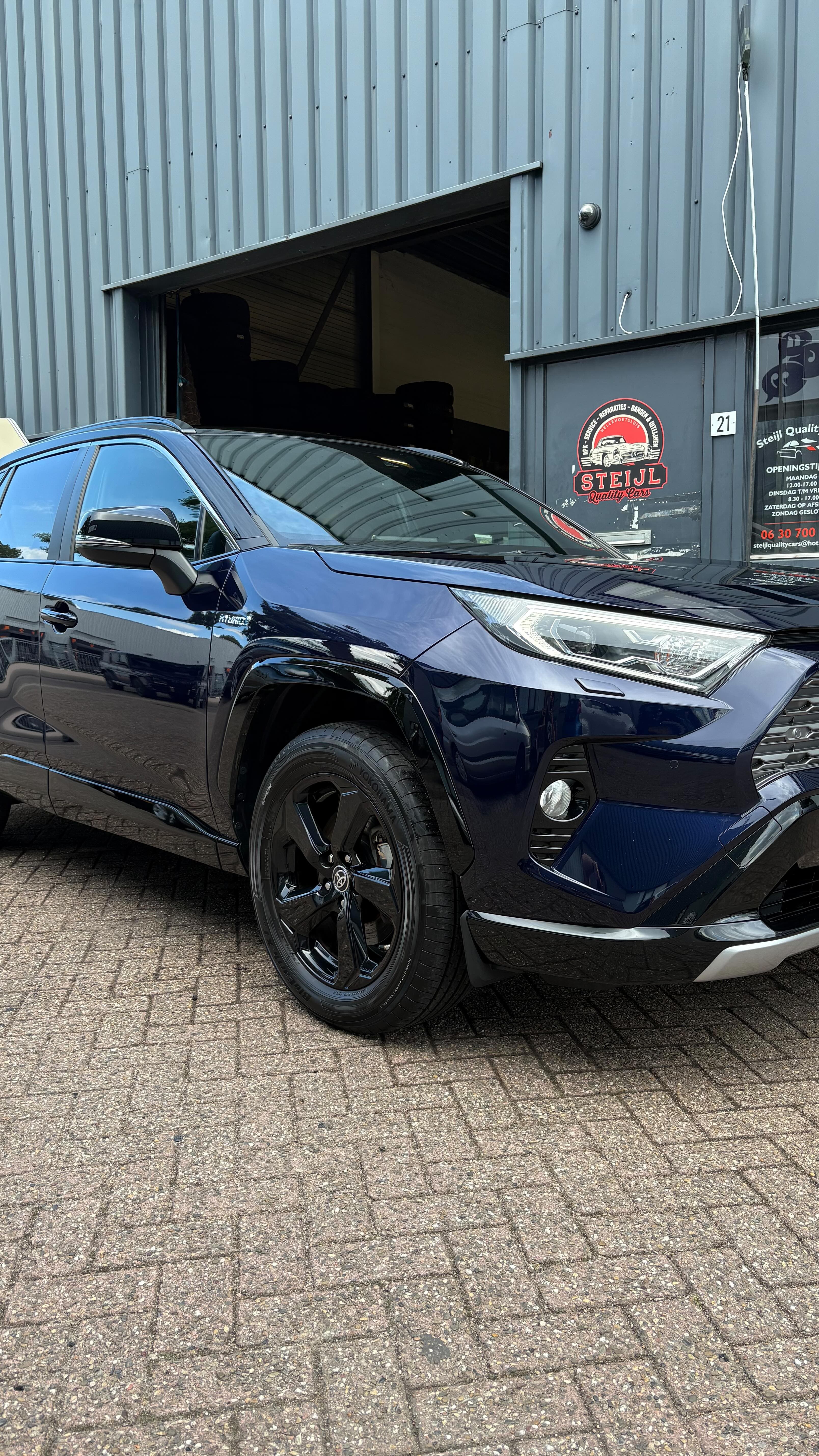 Toyota RAV4 Hybrid na complete exterieurdetailing door Steijl Car Care